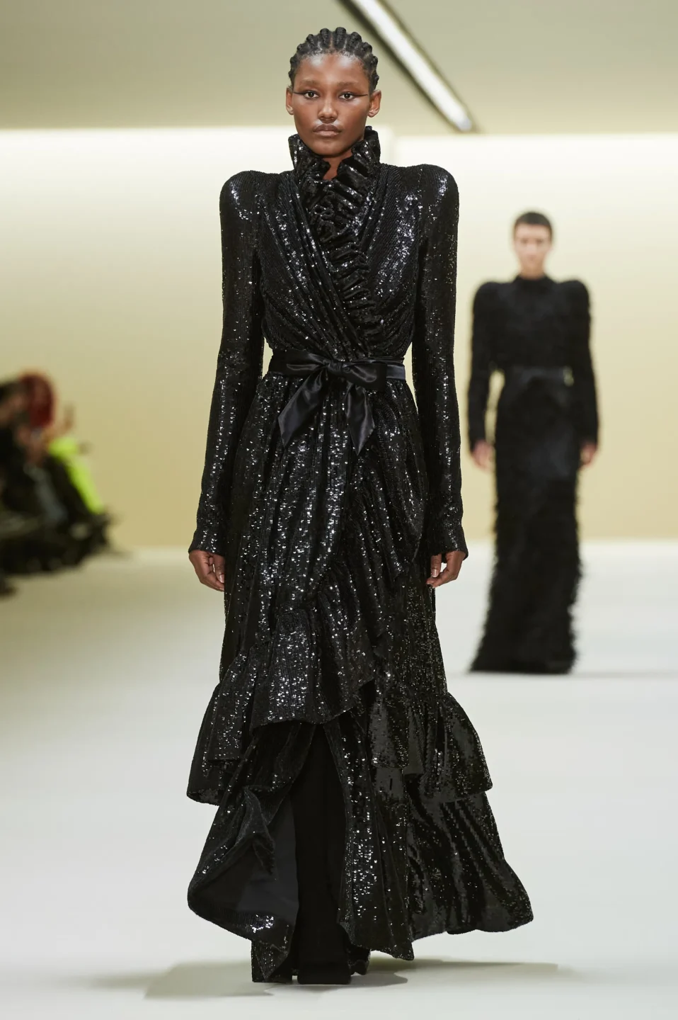 00053-balenciaga-fall-2023-ready-to-wear-credit-gorunway