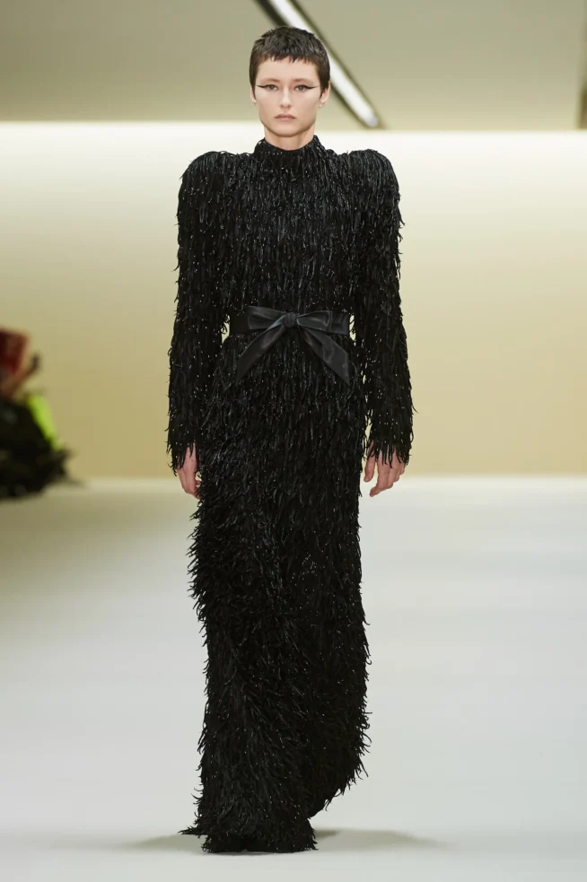 00054-balenciaga-fall-2023-ready-to-wear-credit-gorunway