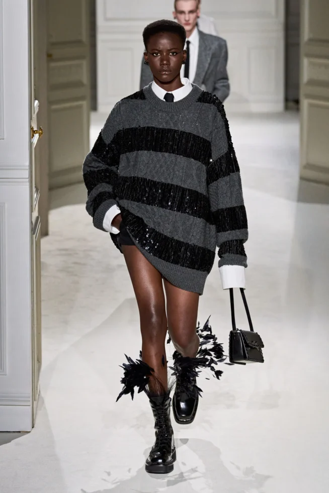00054-valentino-fall-2023-ready-to-wear-credit-gorunway