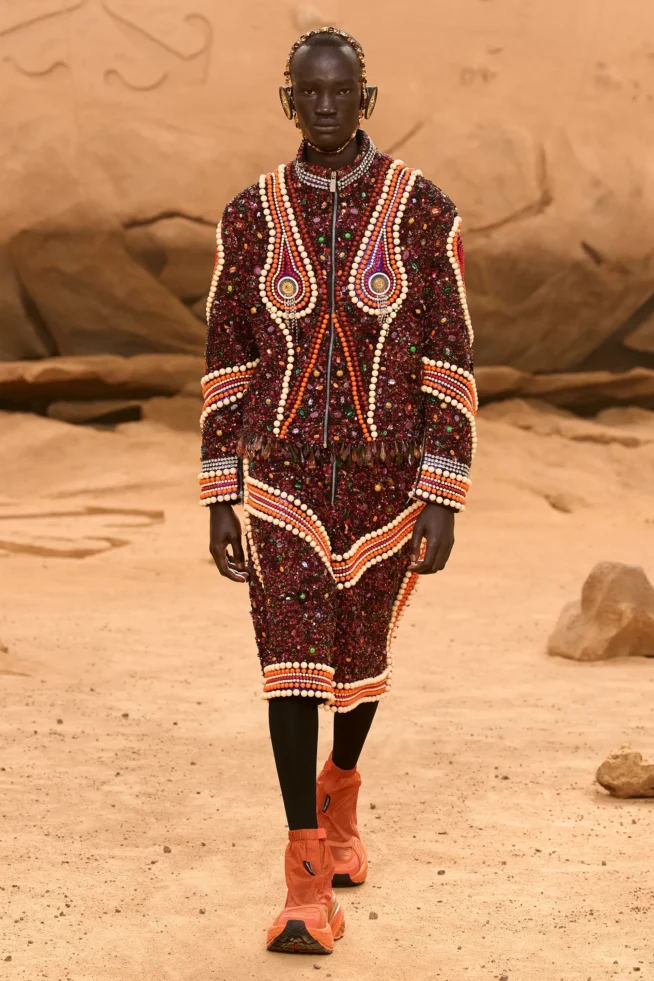 00055-off-white-fall-2023-ready-to-wear-credit-gorunway
