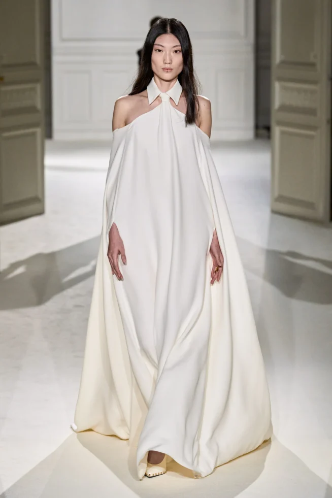00071-valentino-fall-2023-ready-to-wear-credit-gorunway