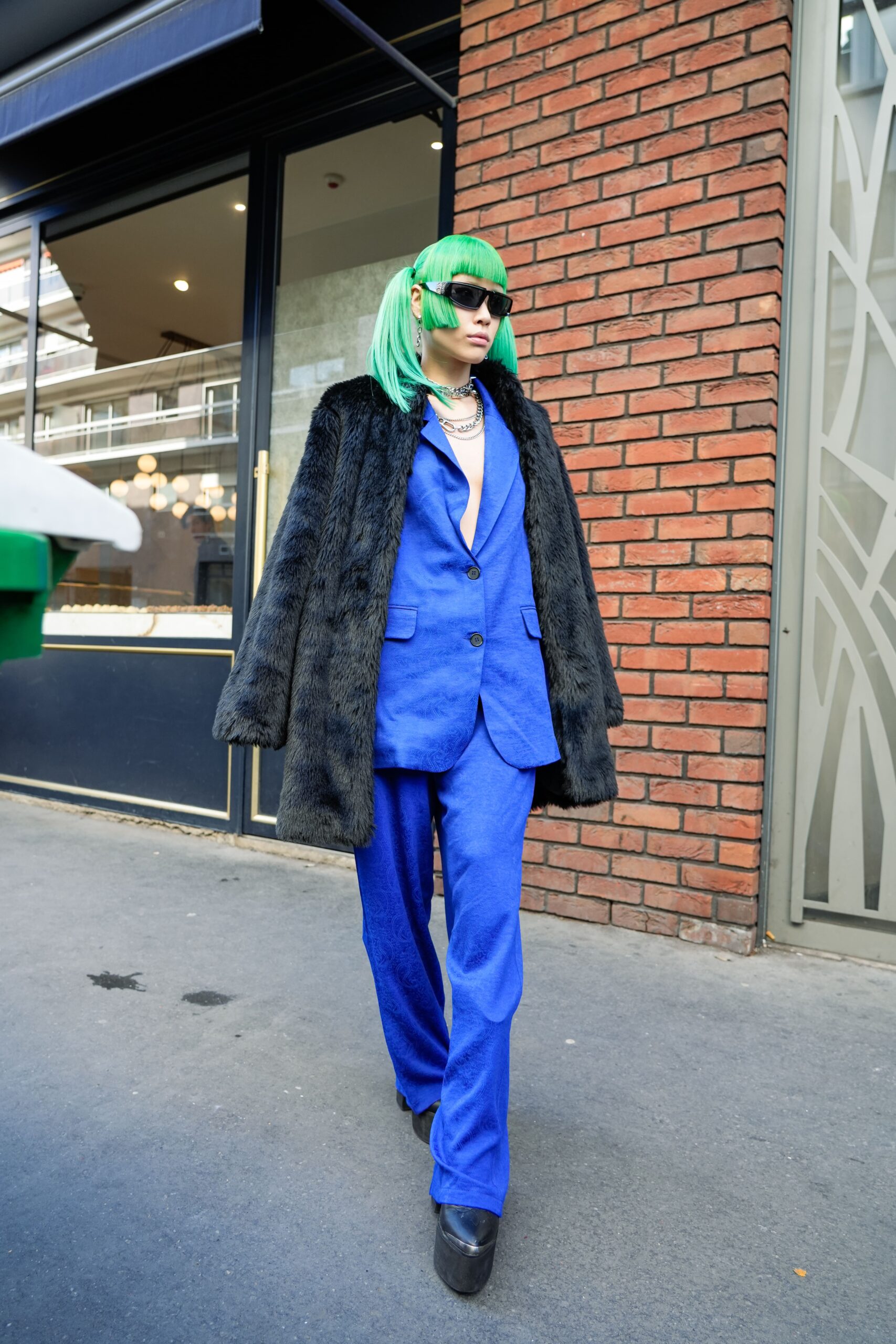 O streetstyle da Paris Fashion Week inverno 23/24
Uma galeria com os melhores looks das ruas da cidade luz
