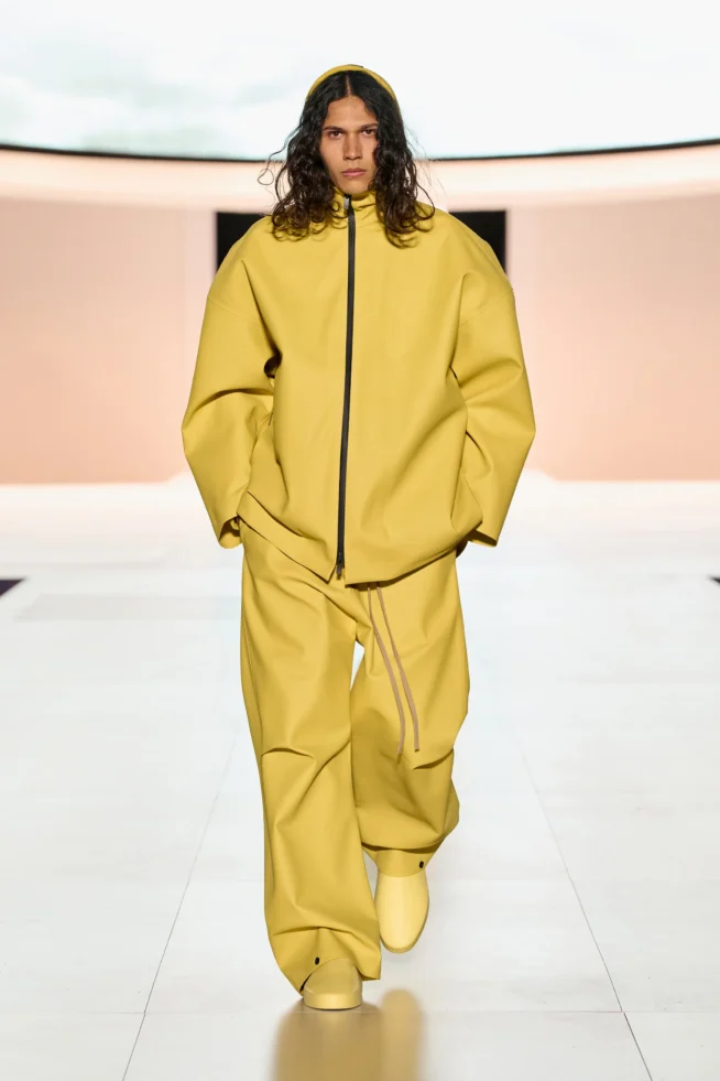 00027-fear-of-god-fall-2023-ready-to-wear-credit-brand
