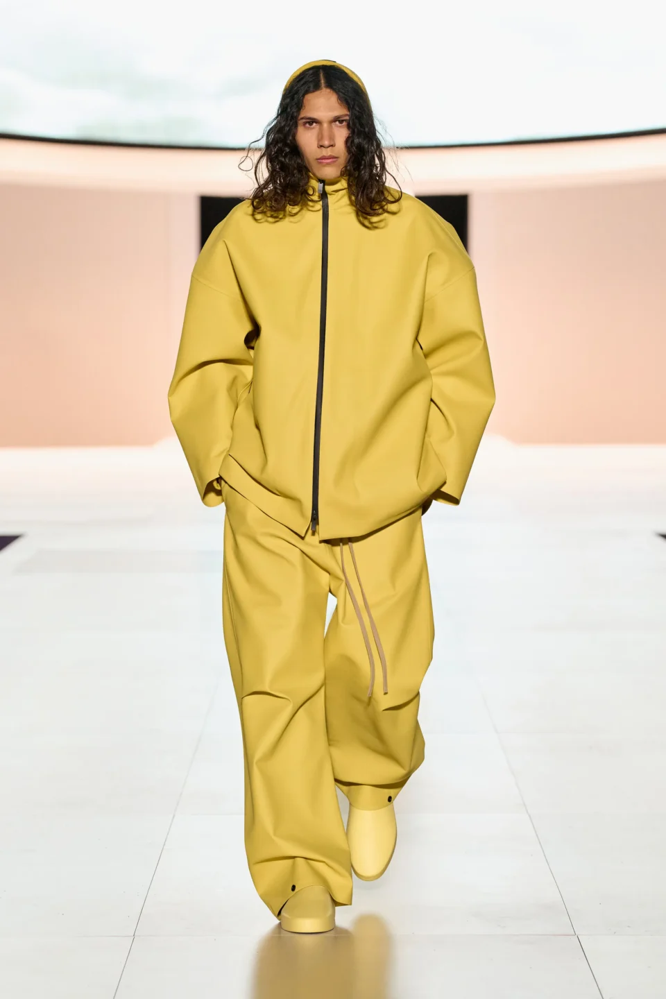 00027-fear-of-god-fall-2023-ready-to-wear-credit-brand