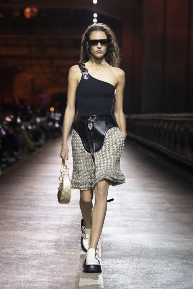 LOUIS_VUITTON_PREFALL23_0027