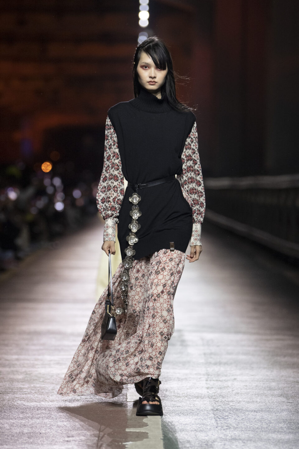 LOUIS_VUITTON_PREFALL23_0034
