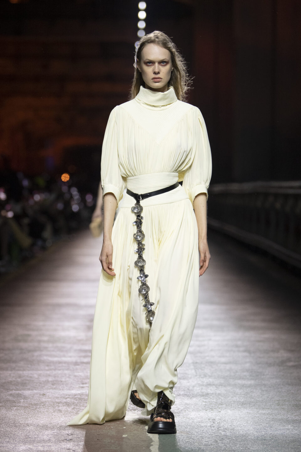 LOUIS_VUITTON_PREFALL23_0035
