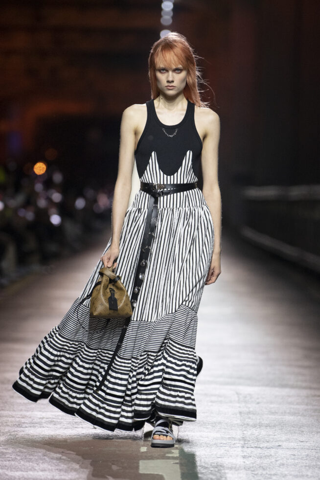 LOUIS_VUITTON_PREFALL23_0039