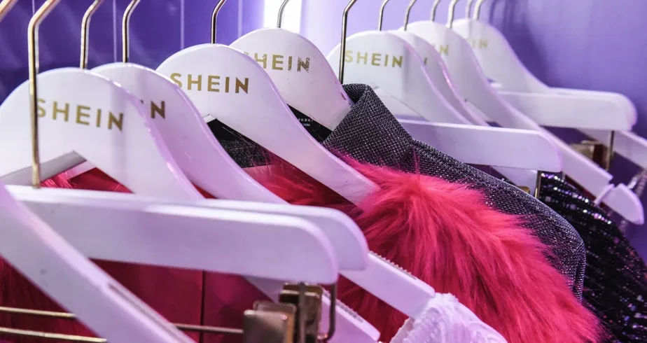 Shein anuncia criação de 100 mil empregos no Brasil após encontro com governo