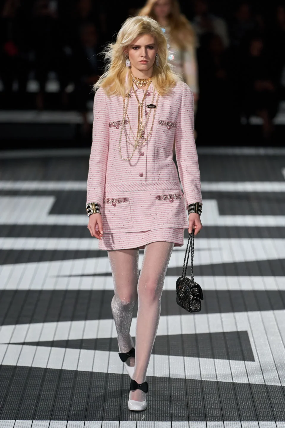 00013-chanel-resort-2024-credit-gorunway