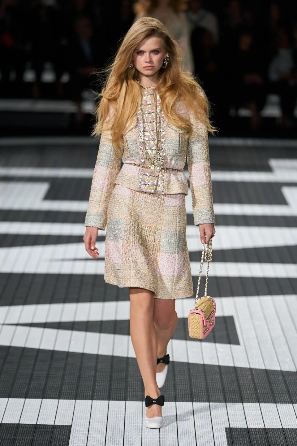 00014-chanel-resort-2024-credit-gorunway