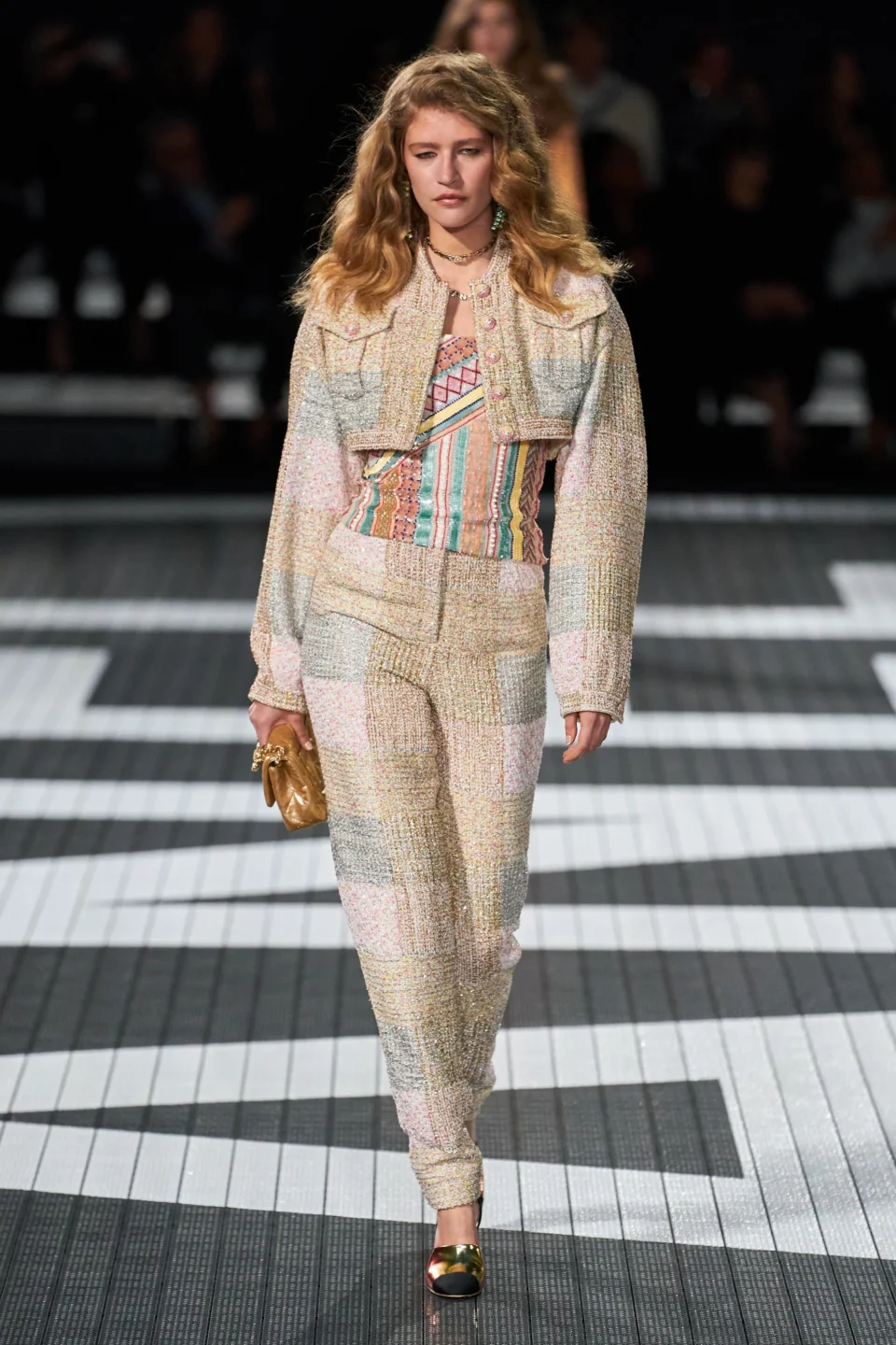 00015-chanel-resort-2024-credit-gorunway