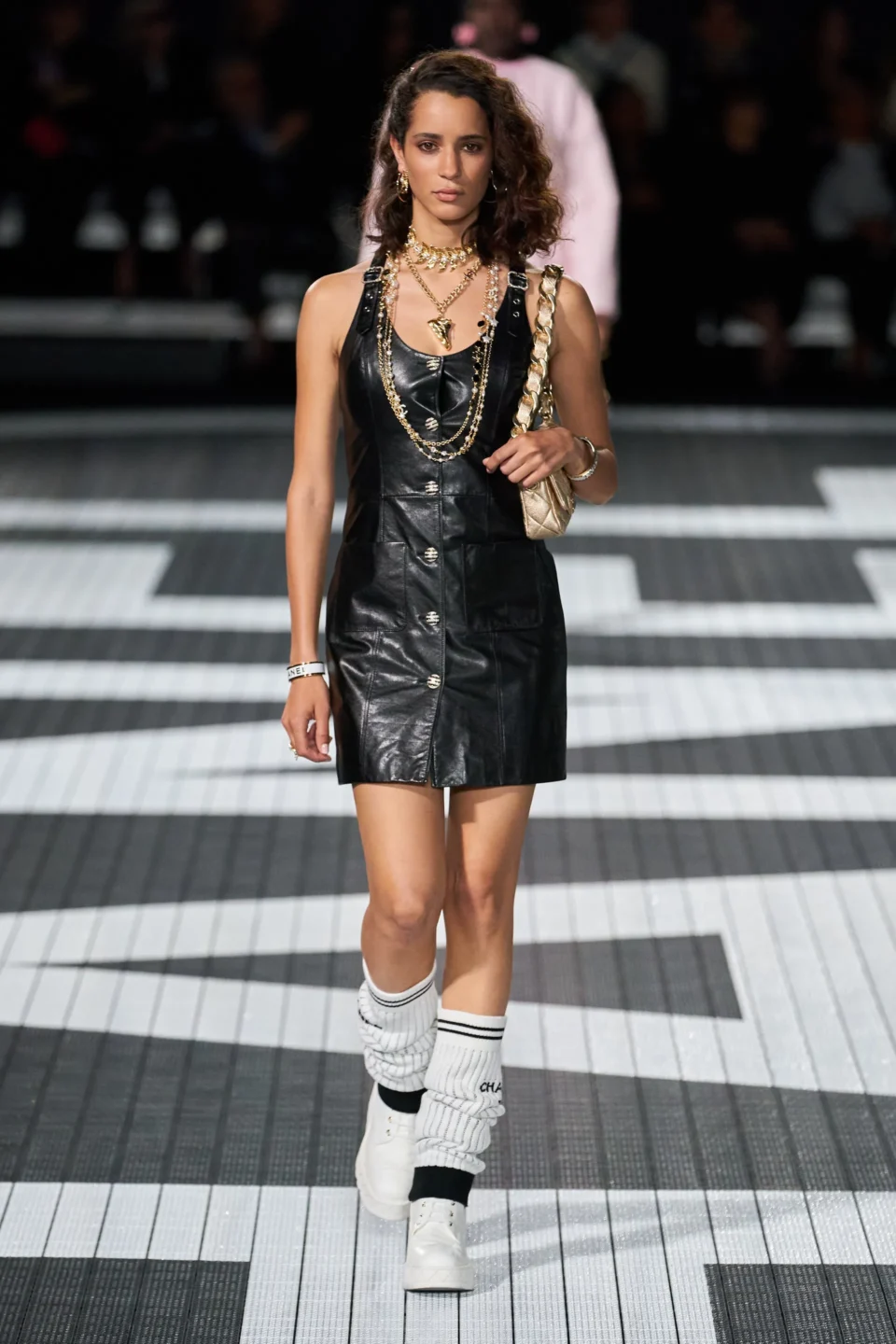 00025-chanel-resort-2024-credit-gorunway