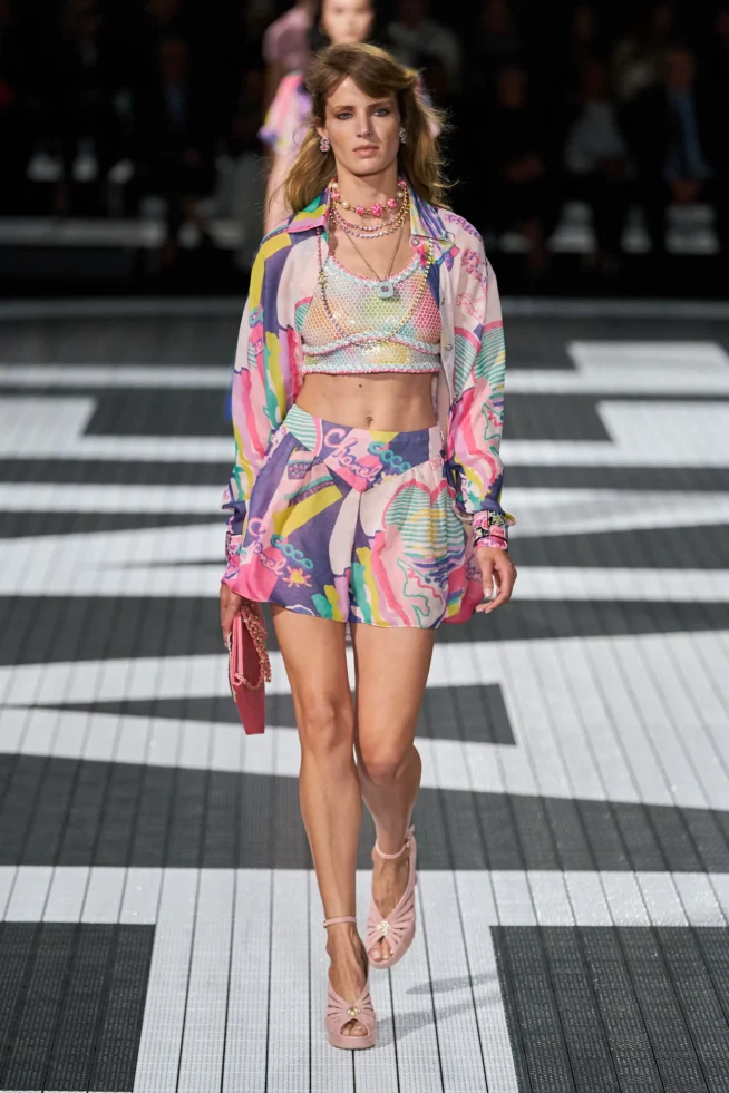 00032-chanel-resort-2024-credit-gorunway