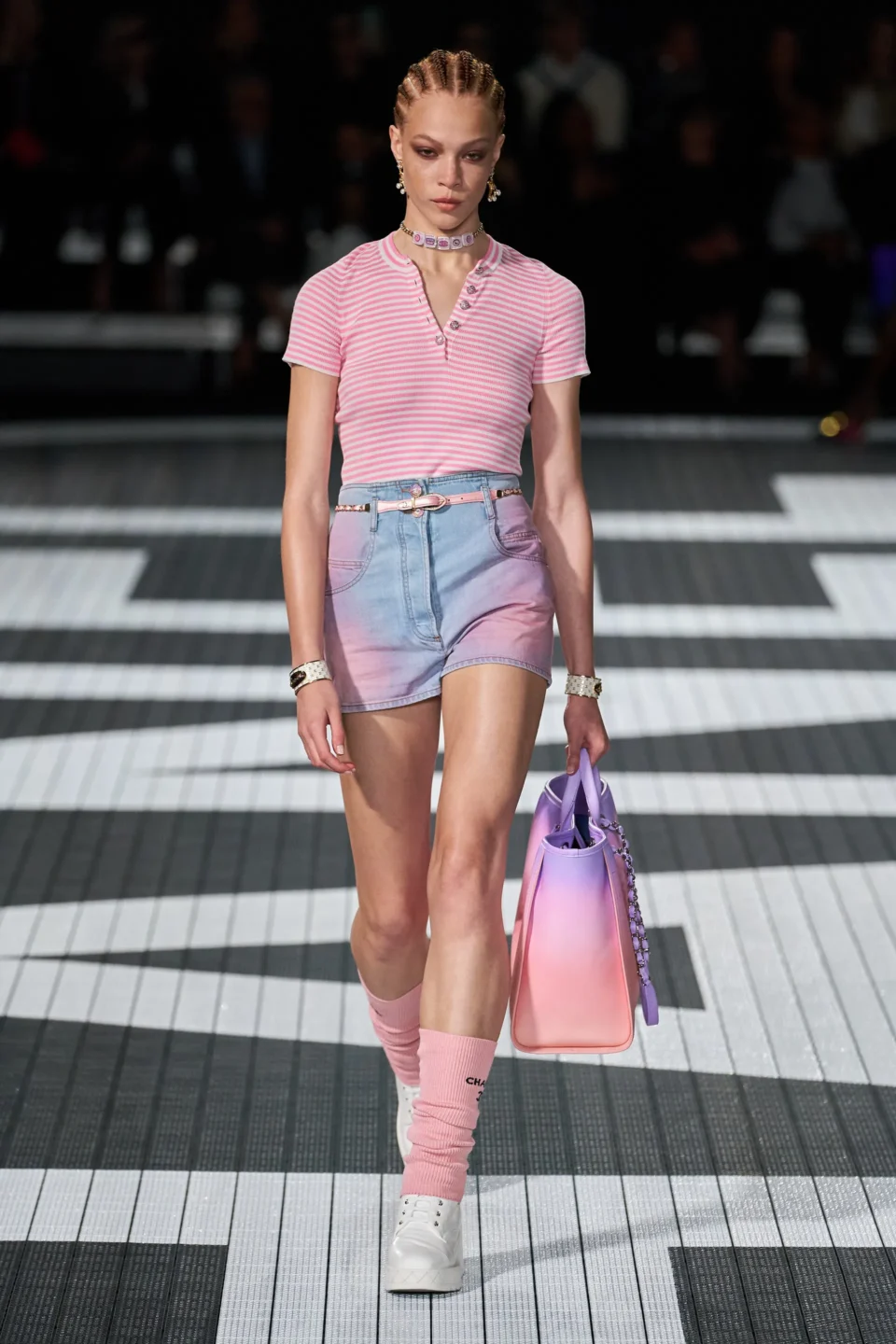 00034-chanel-resort-2024-credit-gorunway