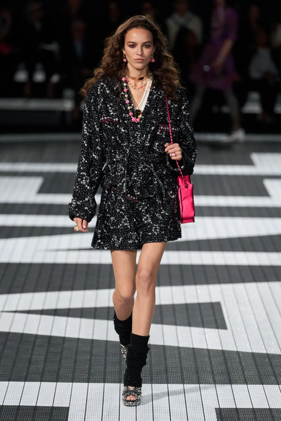 00039-chanel-resort-2024-credit-gorunway