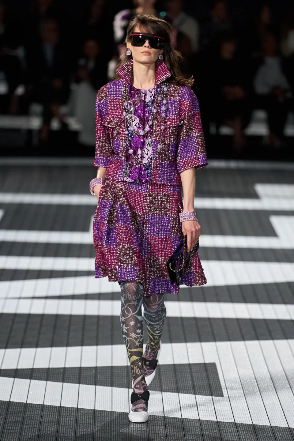 00040-chanel-resort-2024-credit-gorunway
