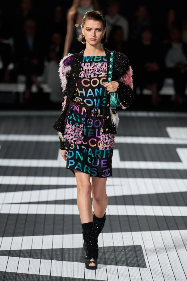 00041-chanel-resort-2024-credit-gorunway