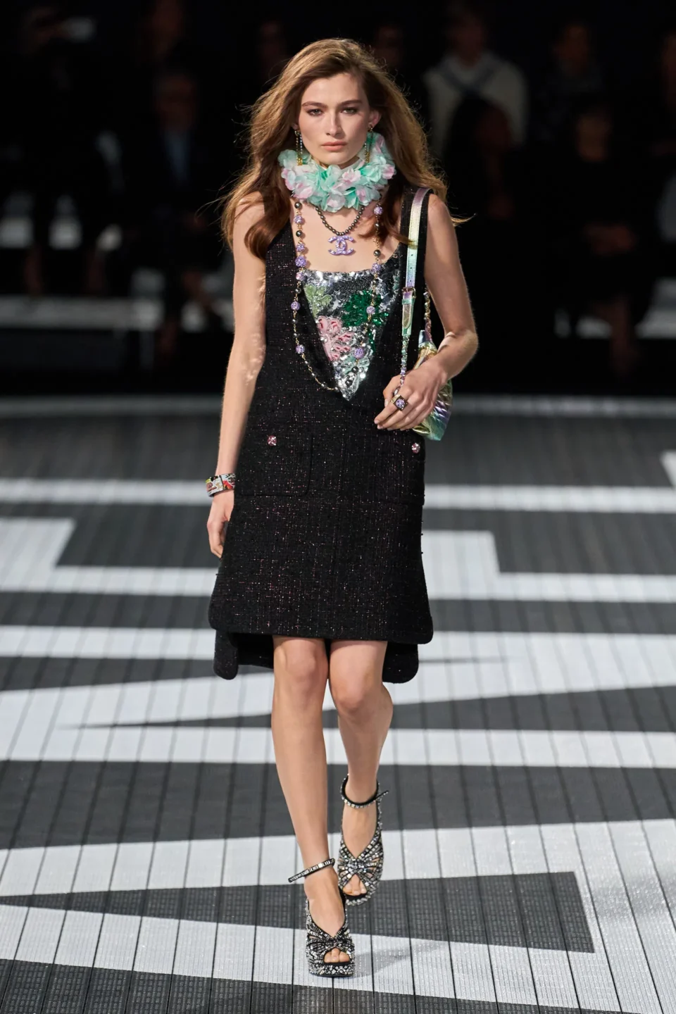 00042-chanel-resort-2024-credit-gorunway