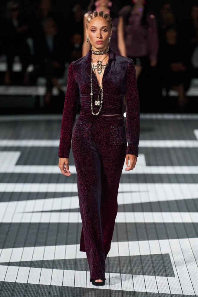 00047-chanel-resort-2024-credit-gorunway