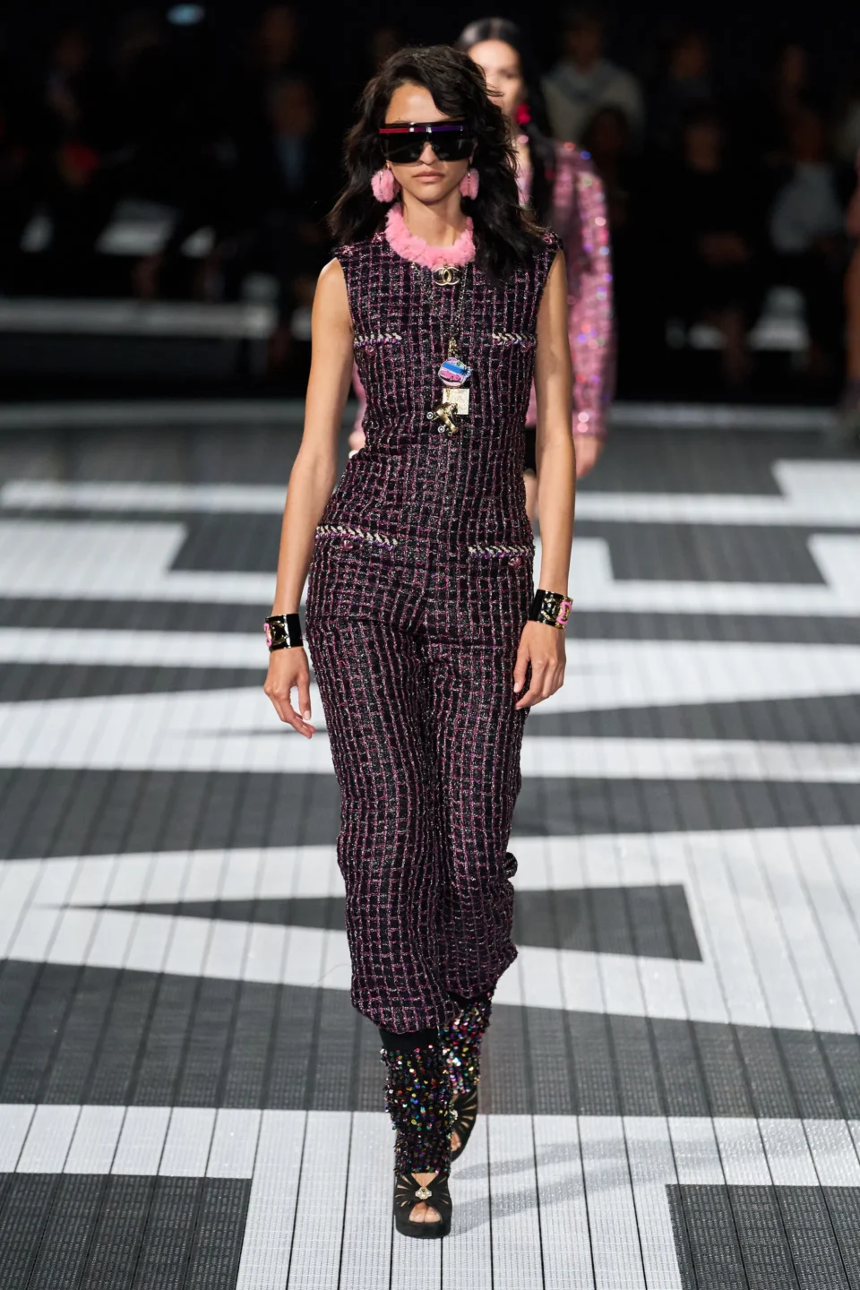 00048-chanel-resort-2024-credit-gorunway