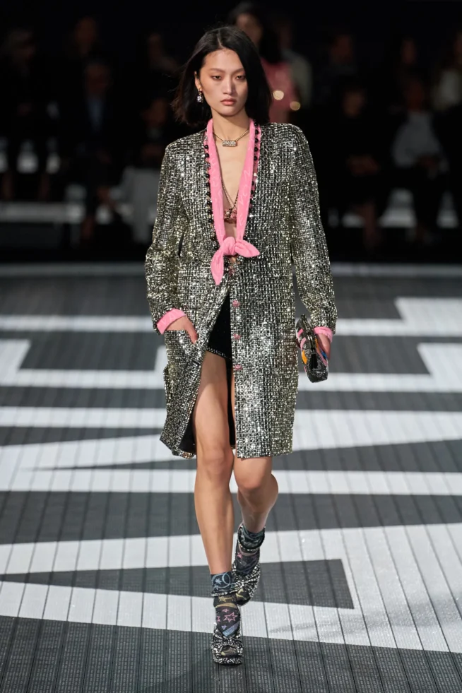 00053-chanel-resort-2024-credit-gorunway