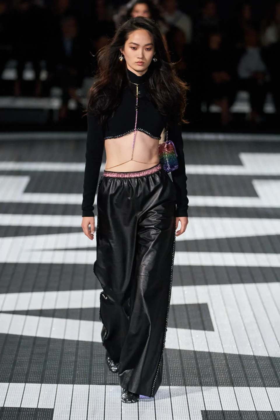 00056-chanel-resort-2024-credit-gorunway