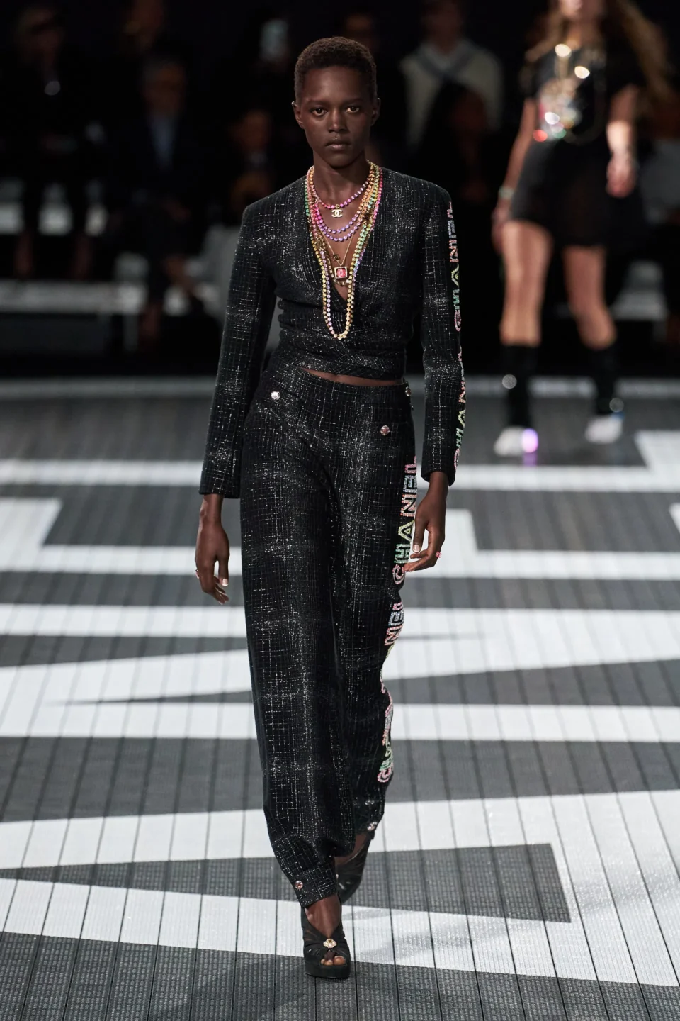 00058-chanel-resort-2024-credit-gorunway