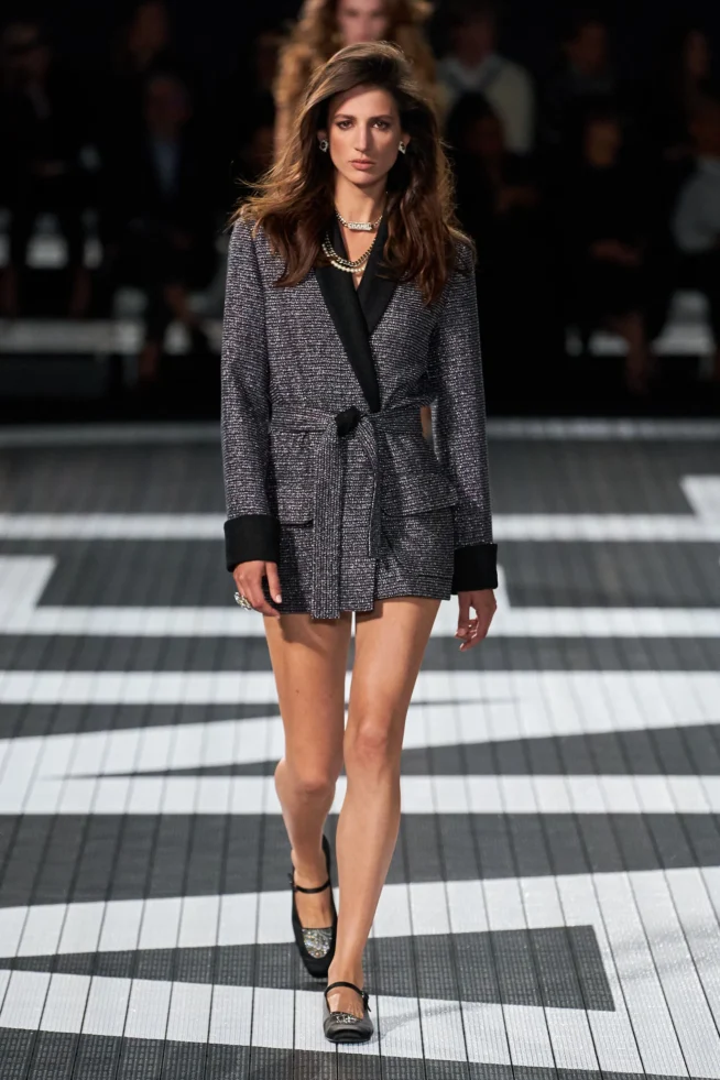 00066-chanel-resort-2024-credit-gorunway