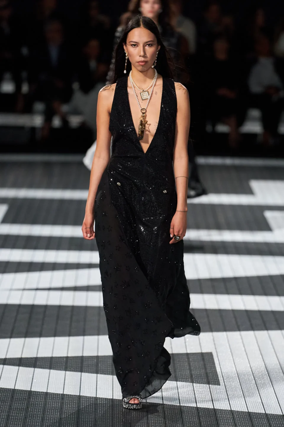 00068-chanel-resort-2024-credit-gorunway