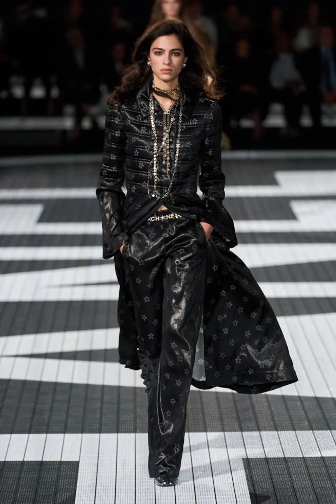 00069-chanel-resort-2024-credit-gorunway