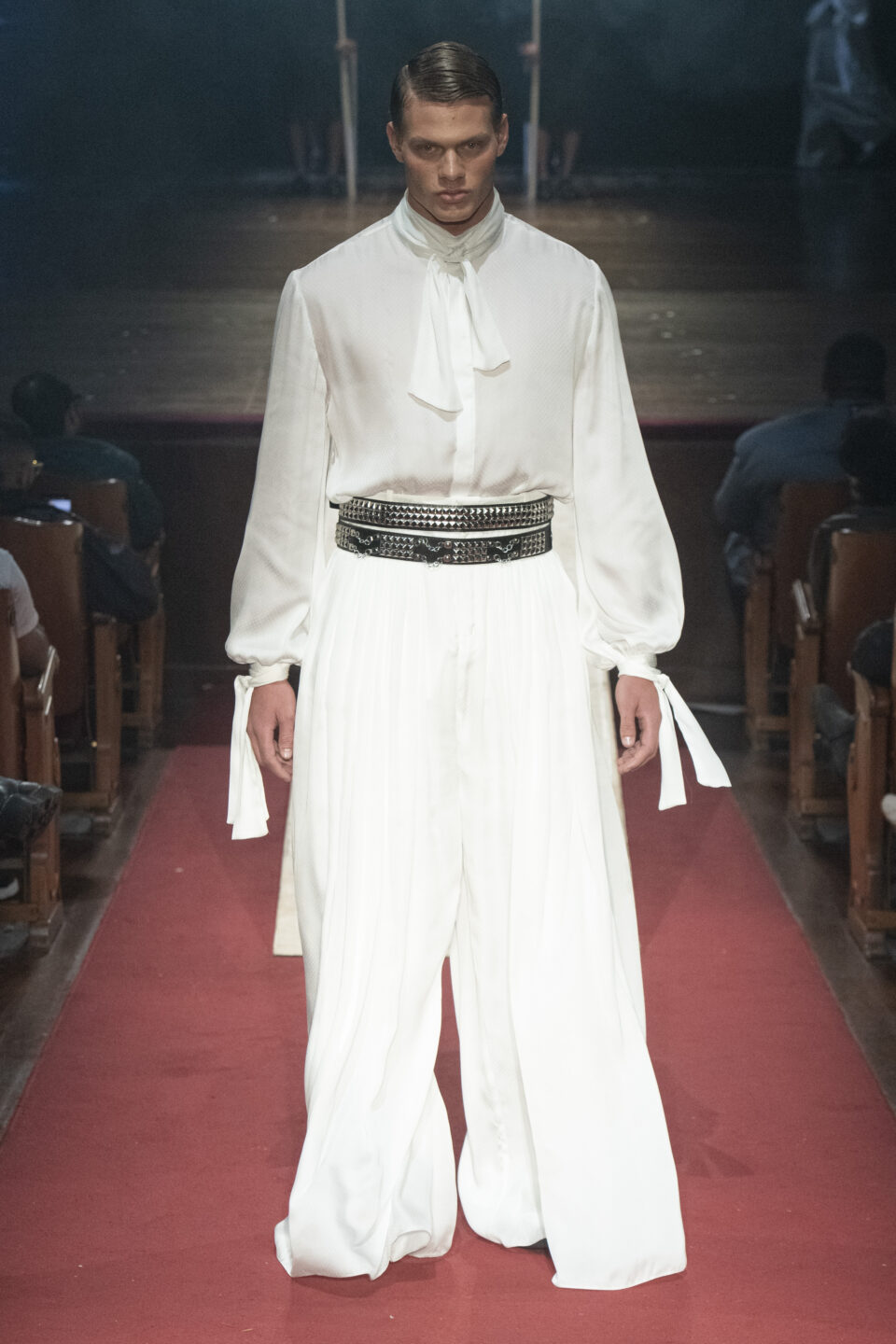 João Pimenta_
SPFW N55-
Teatro Municipal

Foto: Marcelo Soubhia / @agfotosite