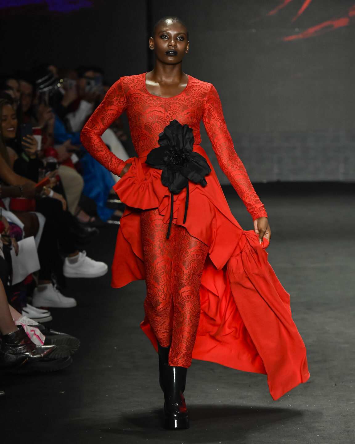 Santa Resistencia

SPFW N55

Foto: Ze Takahashi / @agfotosite