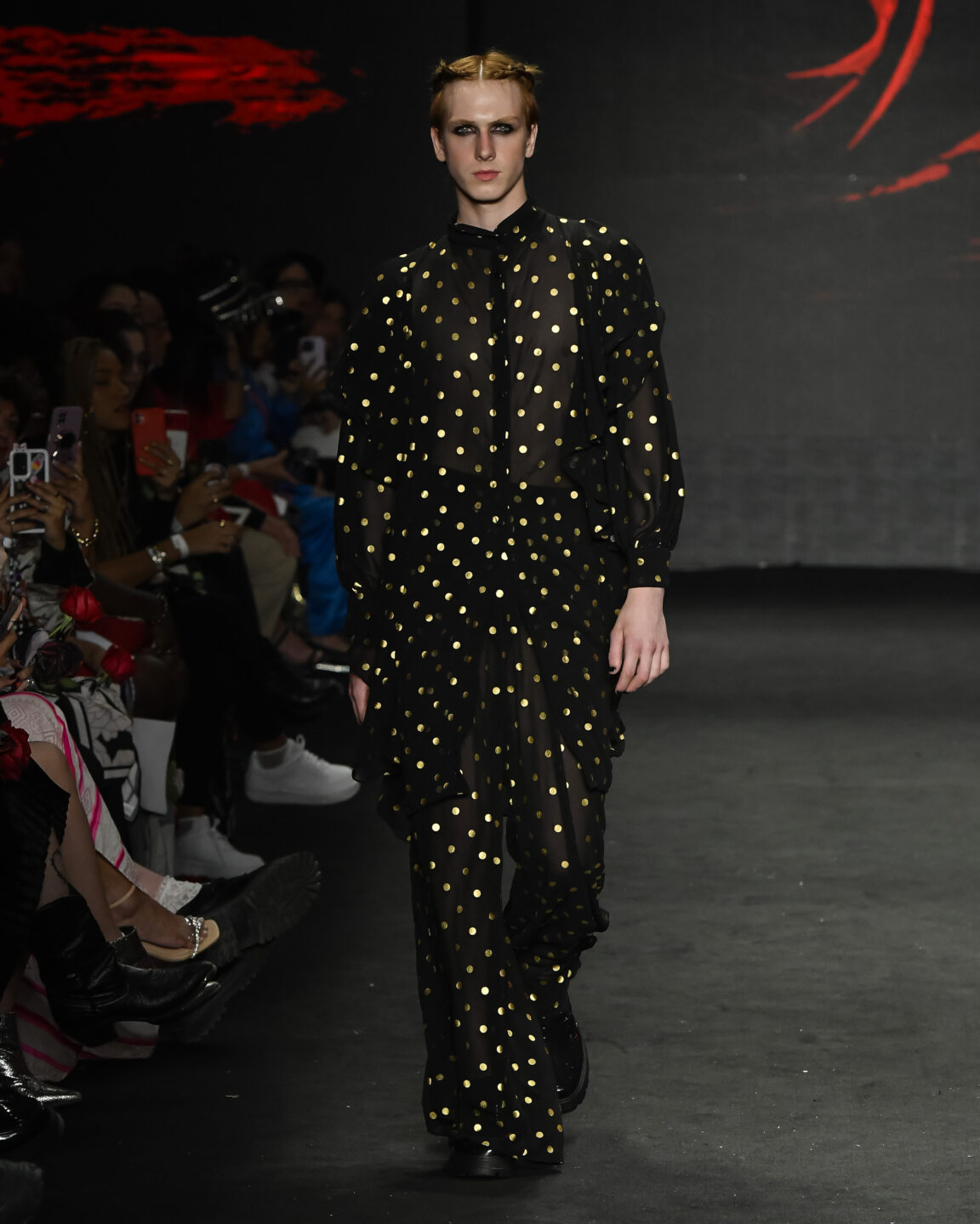 Santa Resistencia

SPFW N55

Foto: Ze Takahashi / @agfotosite