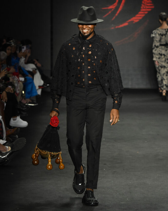 Santa Resistencia

SPFW N55

Foto: Ze Takahashi / @agfotosite