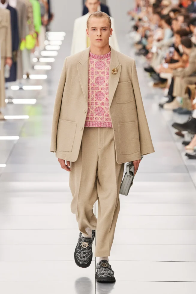 00002-dior-men-spring-2024-menswear-credit-gorunway