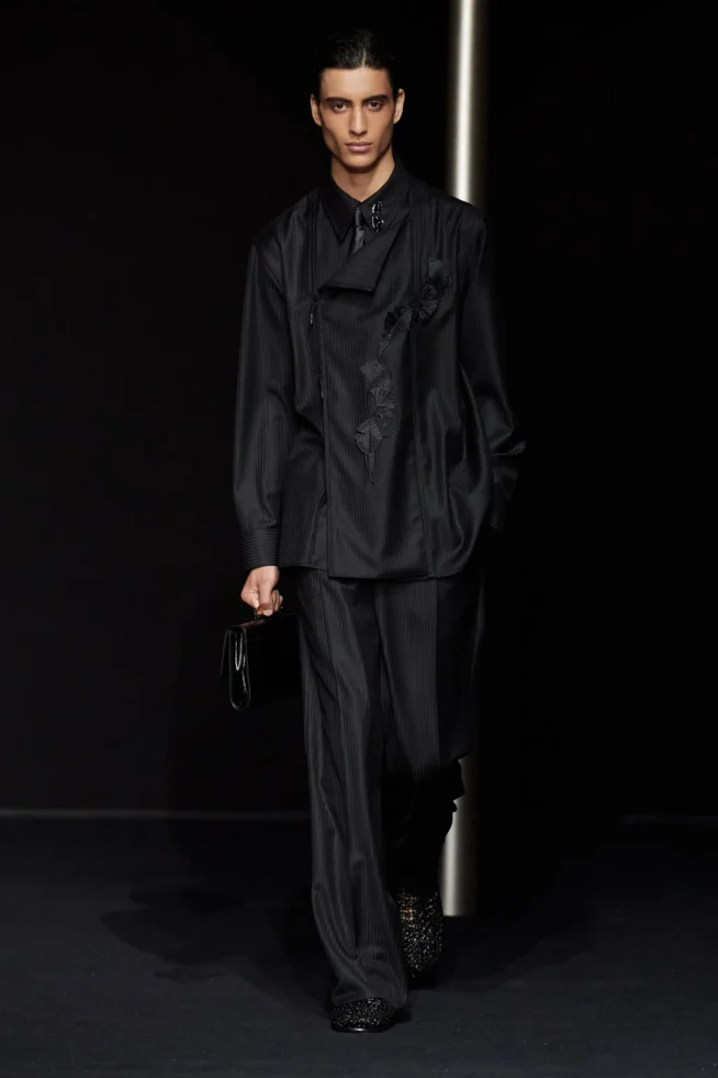 00005-emporio-armani-spring-2024-menswear-credit-gorunway
