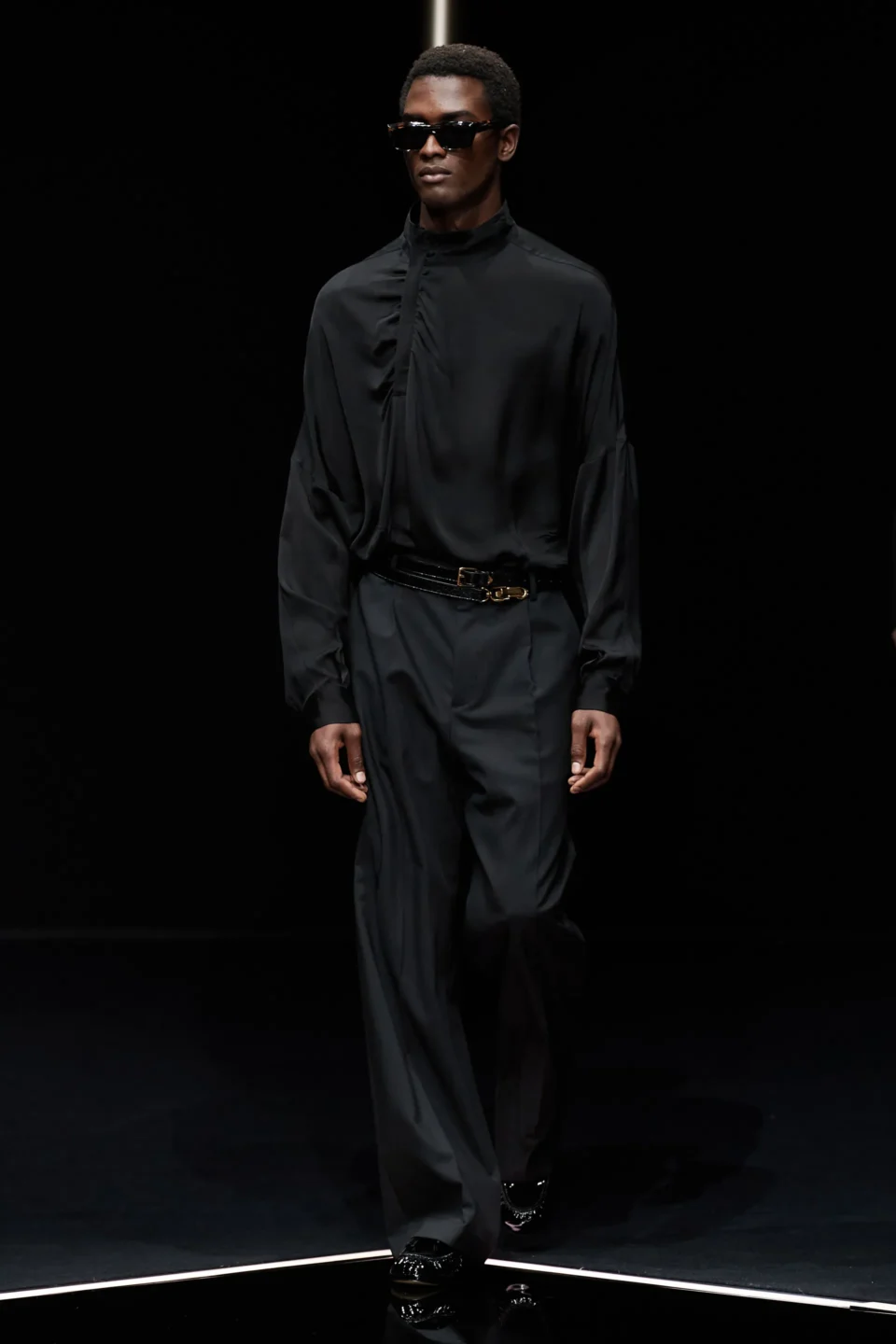 00007-emporio-armani-spring-2024-menswear-credit-gorunway