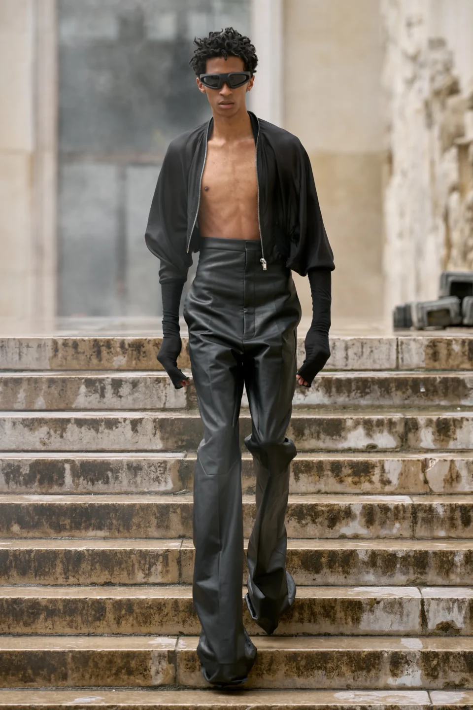 00011-rick-owens-spring-2024-menswear-credit-gorunway