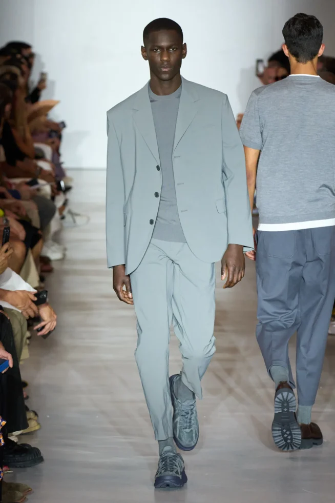 00012-neil-barrett-spring-2024-menswear-credit-gorunway