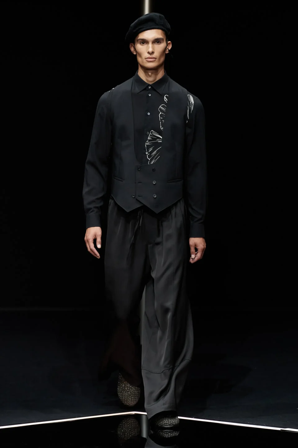 00013-emporio-armani-spring-2024-menswear-credit-gorunway