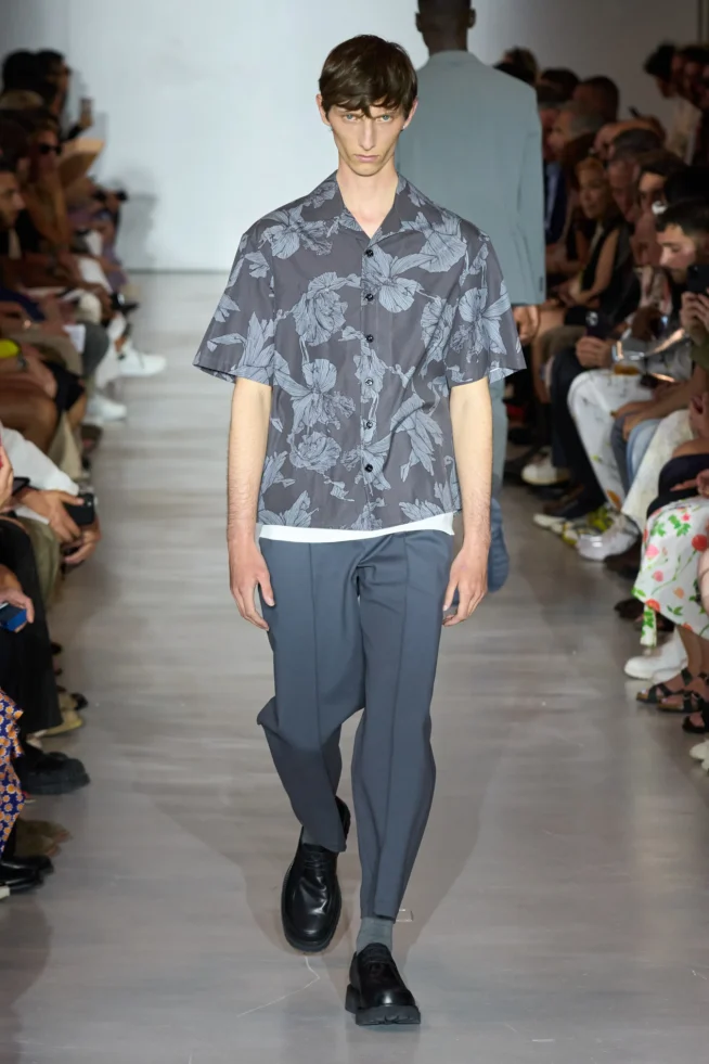 00013-neil-barrett-spring-2024-menswear-credit-gorunway