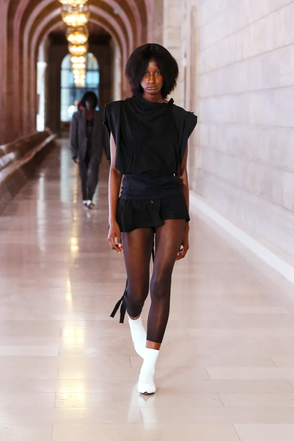 00017-marc-jacobs-fall-2023--ready-to-wear-credit-brand