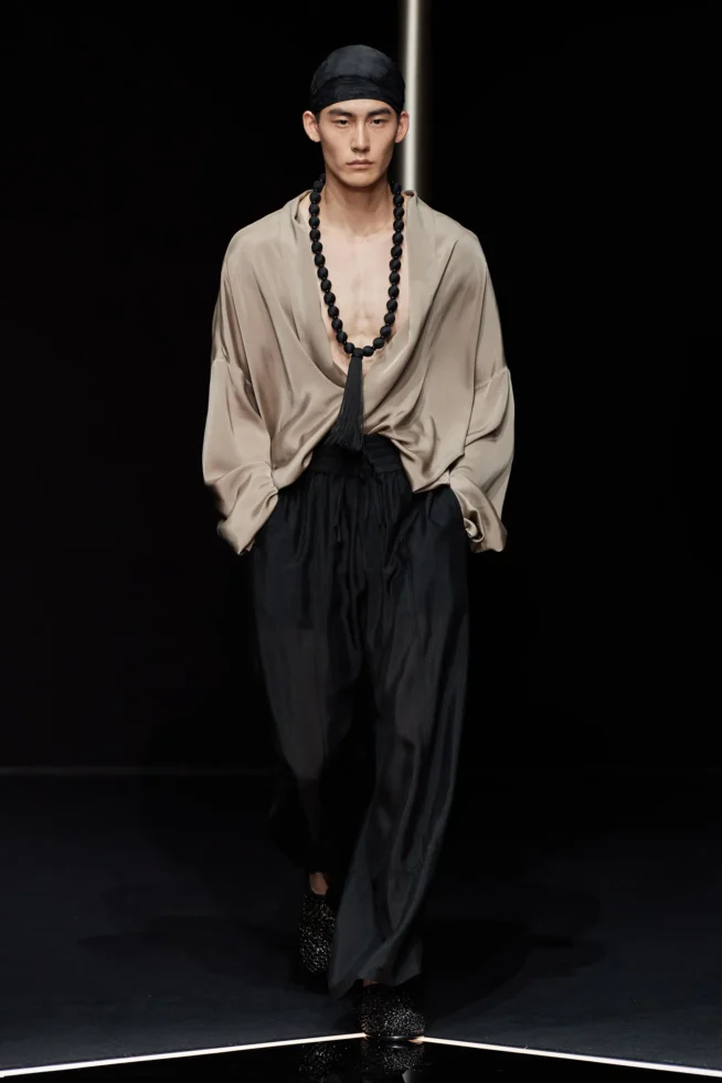 00020-emporio-armani-spring-2024-menswear-credit-gorunway