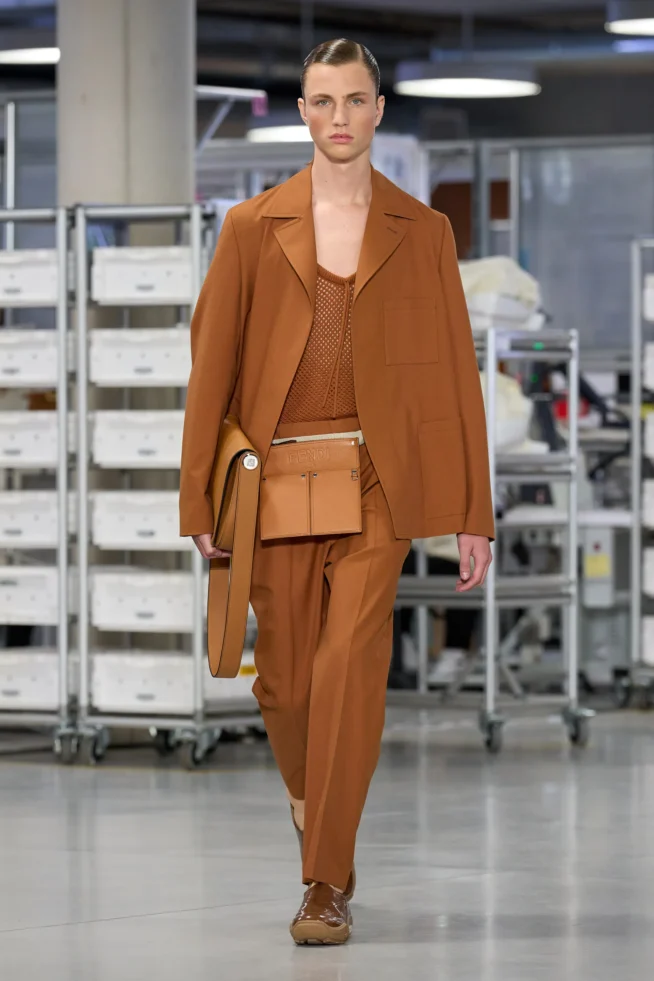 00020-fendi-spring-2024-menswear-credit-gorunway