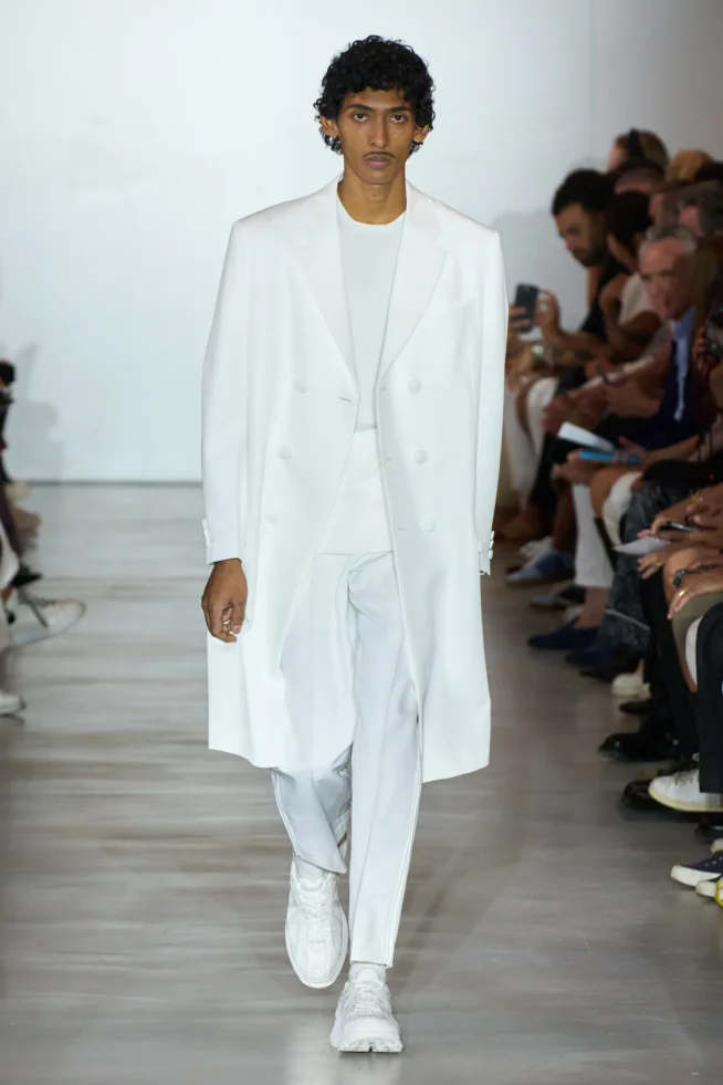 00021-neil-barrett-spring-2024-menswear-credit-gorunway