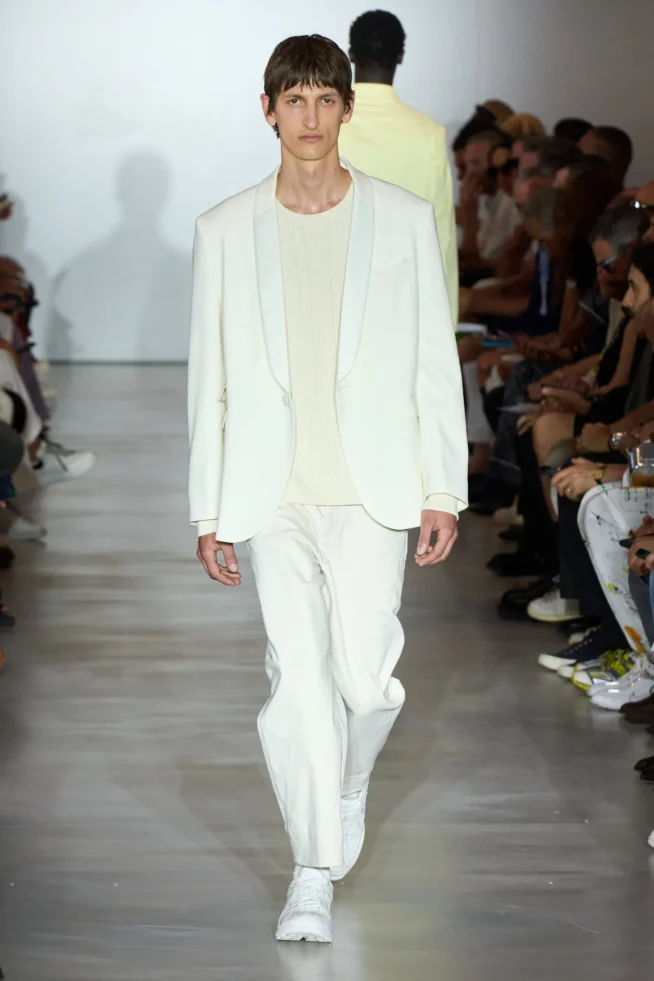 00023-neil-barrett-spring-2024-menswear-credit-gorunway