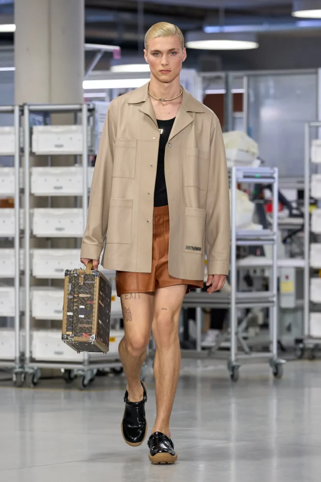 00024-fendi-spring-2024-menswear-credit-gorunway