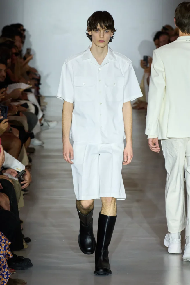 00024-neil-barrett-spring-2024-menswear-credit-gorunway