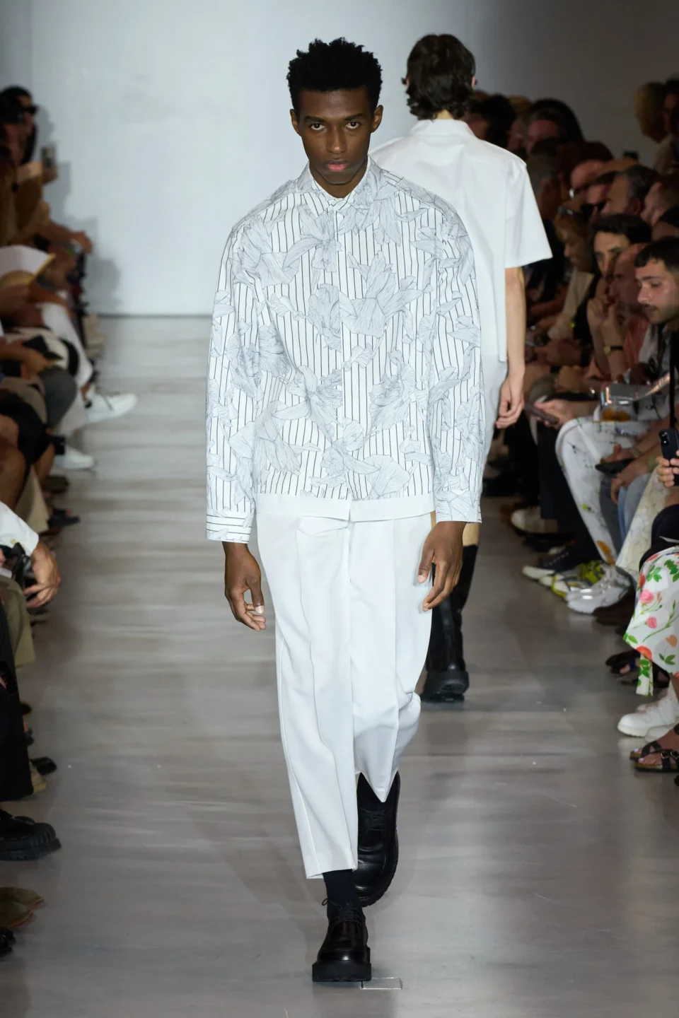 00025-neil-barrett-spring-2024-menswear-credit-gorunway